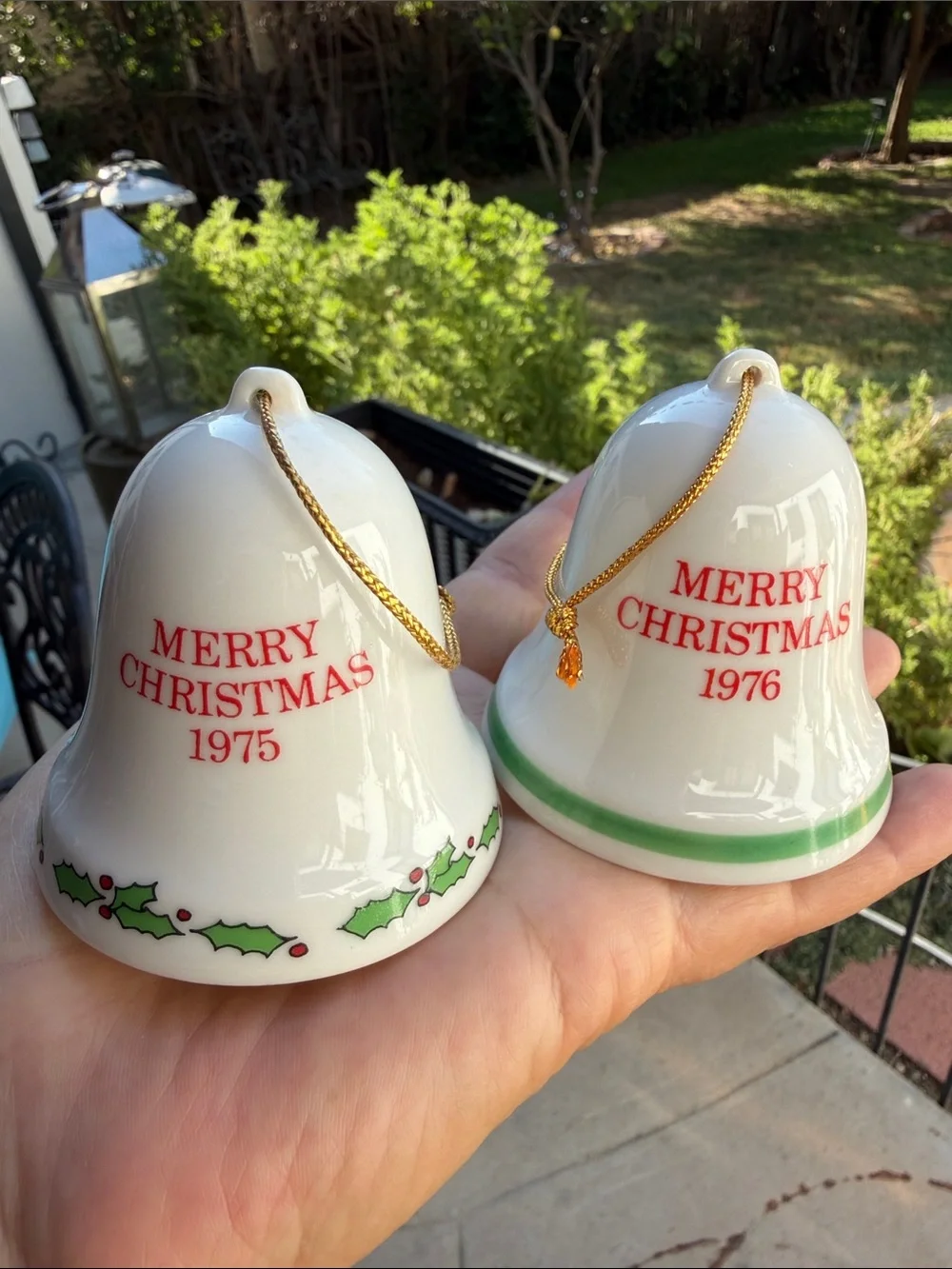 Vintage Peanuts Snoopy & Woodstock Ceramic Christmas Bell Ornament.1975-1976.